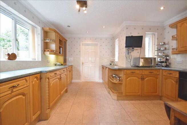L Shaped Kitchen