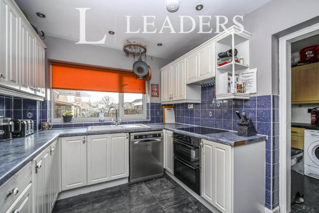 Room 6, 13 Ludlow Wa