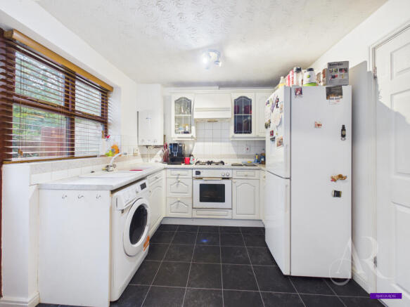 Baldwin Close, Spinney Hill, Northampton photo 4