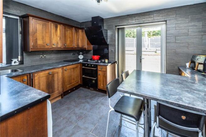 3 bed Semi-Detached for sale Image 11