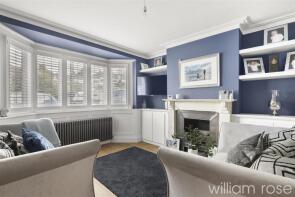 9, Dove House Gardens, London E4 7SL
