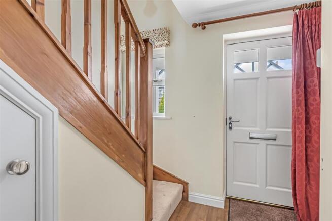 4 bed House for sale Image 10