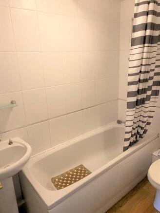 Bathroom (3)