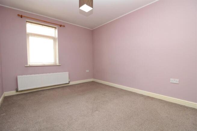Bedroom 1.JPG
