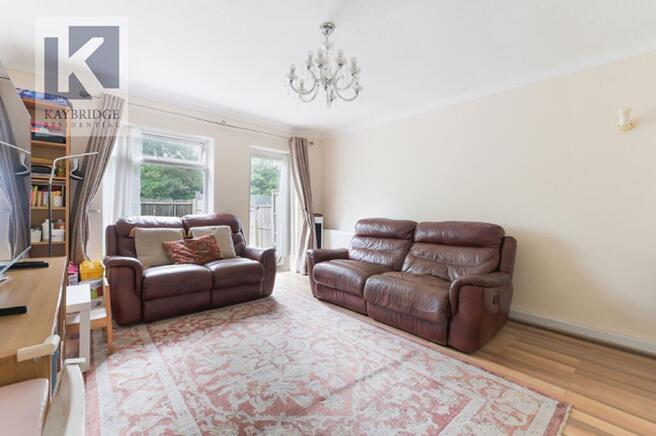 Edwards Close, Worcester Park - KT4 8PE