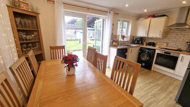 Kitchen / Dining Room