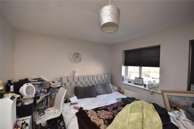 3 bed Semi-Detached for sale Image 12