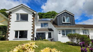 10, Woodgrove Park, St. Austell PL26 7BN