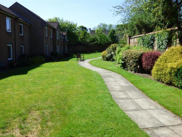 Haldenby garden 3.jpg