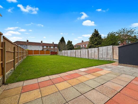 Large Rear Garden 311
