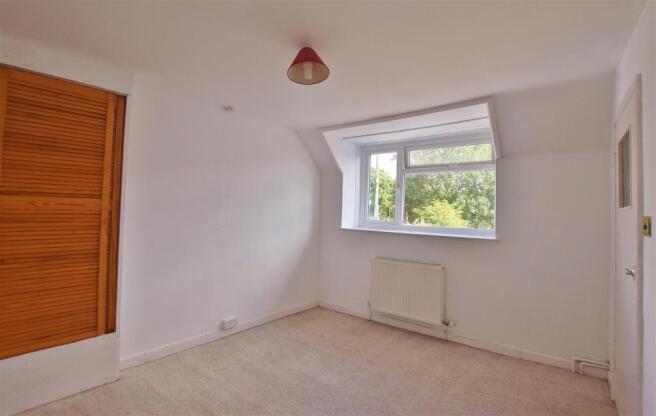 Bedroom 1.jpg
