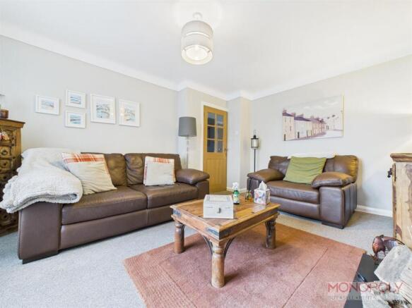 Sandringham Road, Wrexham, LL11 photo 4