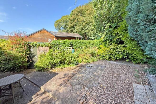 2 bed Detached Bungalow for sale Image 11