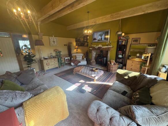 2 bed Terraced for sale Image 8