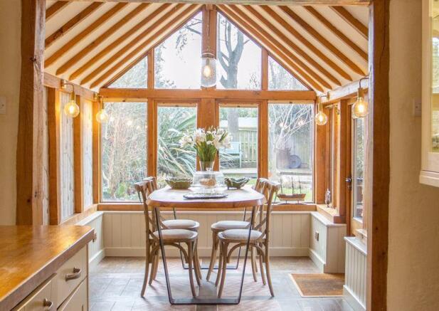Dining Room.jpg