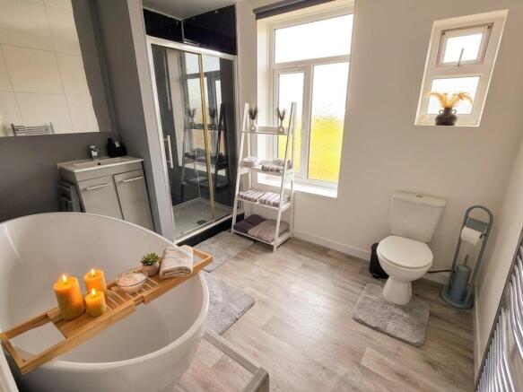 3 bed Terraced for sale Image 12