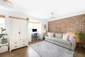 24, Runcie Close, St. Albans AL4 9AX
