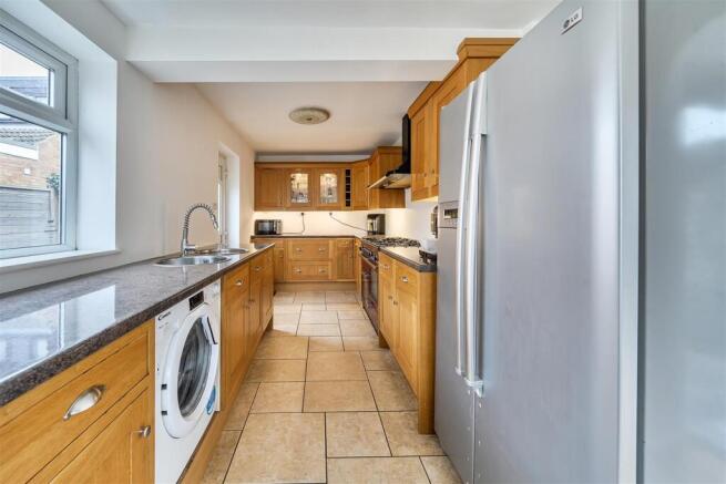 10 Windmill Way, Greens Norton (14).jpg