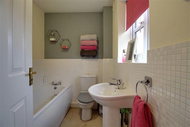 Bathroom (Family Bathroom)