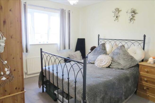 Bedroom 1: