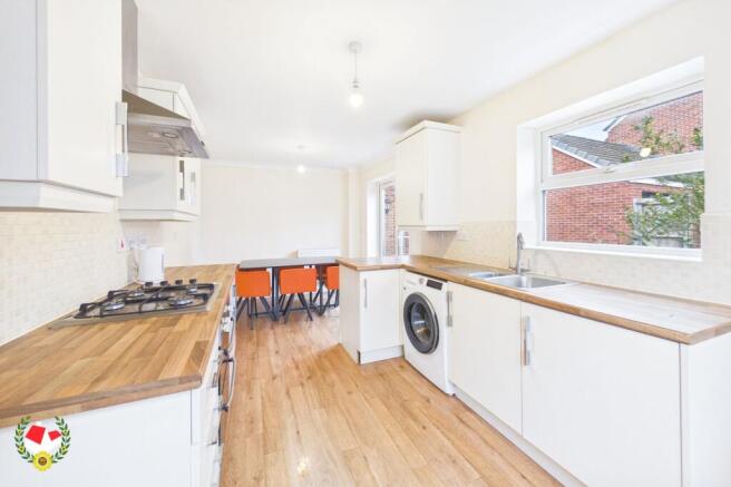 Dishforth Drive Kingsway, Quedgeley, GL2 photo 4