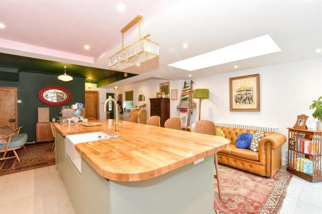 Kitchen/Dining Room