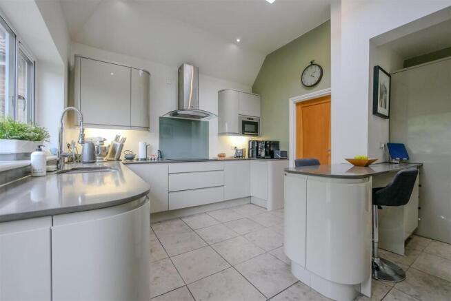 Kitchen/Breakfast Room