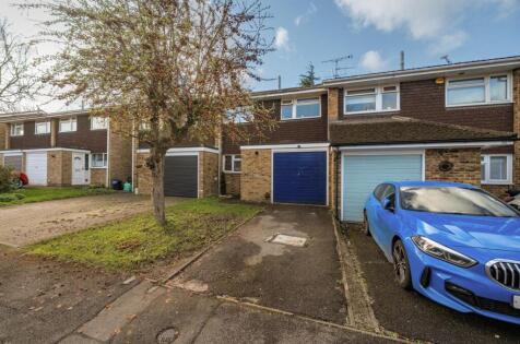 Wild Briar, Finchampstead, Wokingham, Berkshire, RG40