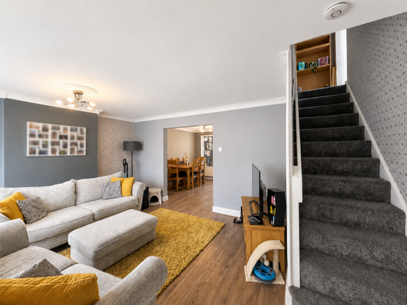 4 bed Semi-Detached for sale Image 4