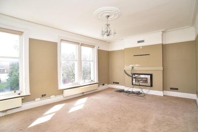 7 bed Semi-Detached for sale Image 10