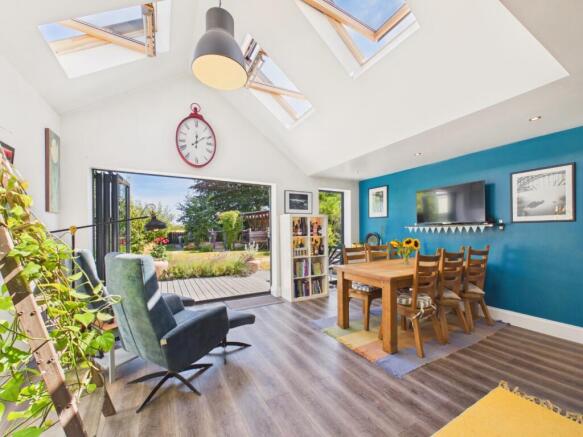 3 bed Detached Bungalow for sale Image 6