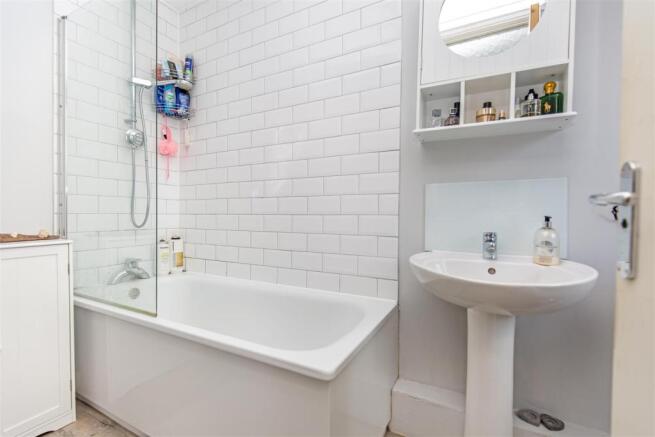 Bathroom.jpg