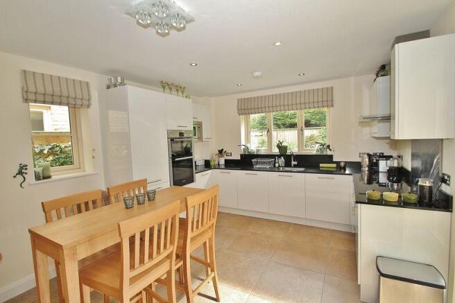 Kitchen/Breakfast