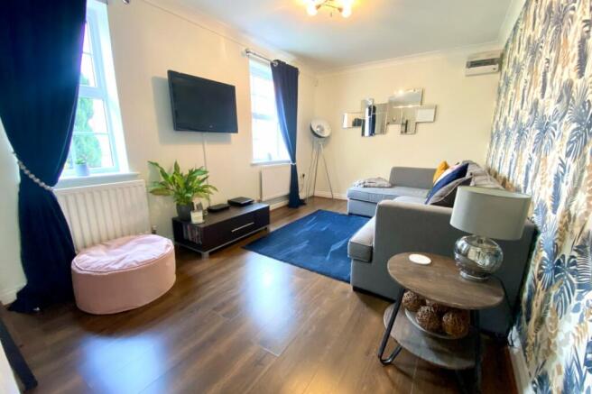 Sitting/Dining Room