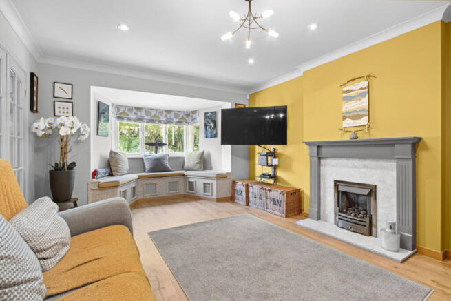 4 bed Detached for sale Image 6