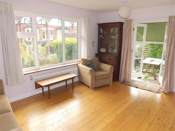 Sitting Room2.jpg
