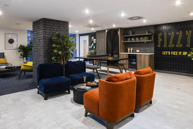 Fizzy Canning Town 2557