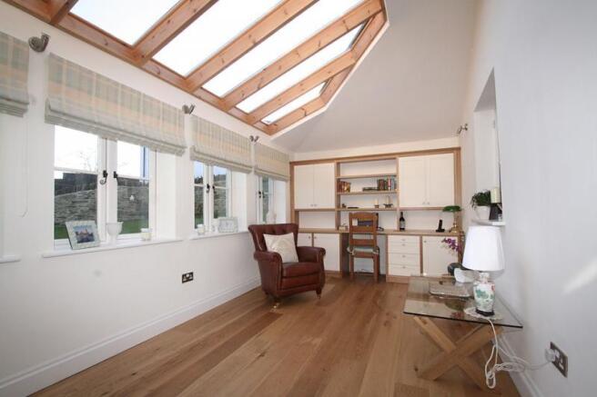GardenRoom/Study/Bedroom 4