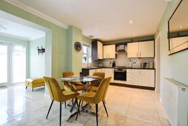 Fitted Kitchen/Diner