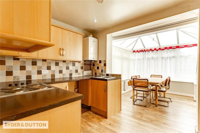 2 bed Semi-Detached Bungalow for sale Image 11