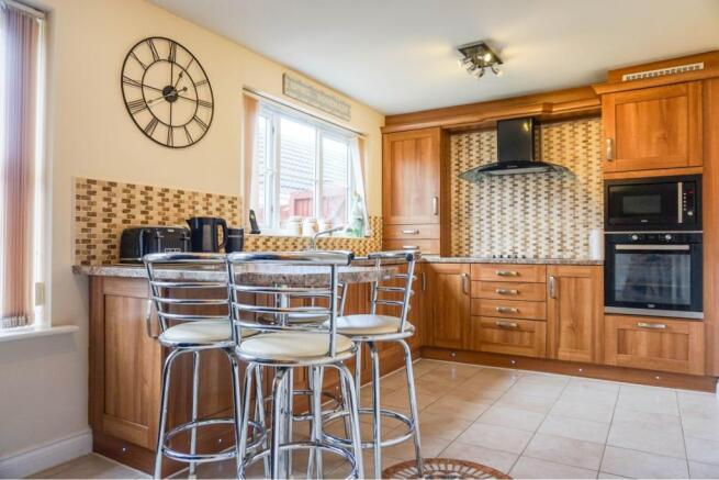 Kitchen/Breakfast