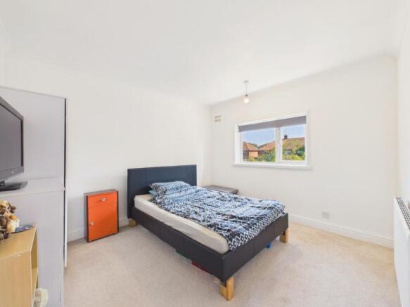 3 bed Terraced for sale Image 12