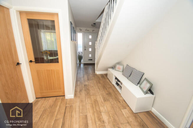 4 bed Detached for sale Image 10