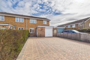 13, Moray Avenue, College Town, Sandhurst GU47 0RN