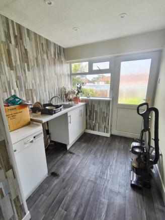 Fairfield Avenue, Normoss, Blackpool, FY3 7SE photo 5