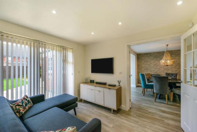 8483865-interior14-800.jpg