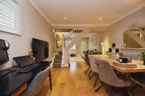 11, Hills Chace, Brentwood CM14 5ER