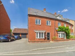 69, Needlepin Way, Buckingham MK18 7RA