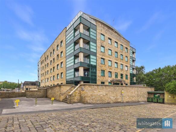 2 bed Apartment to rent in bradford