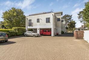 7, Park View, Kings Park Drive, Bournemouth BH7 7AG